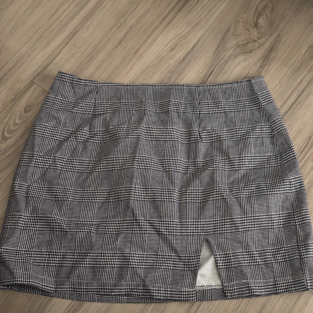 Mini Skirt in Black & White Glen Plaid